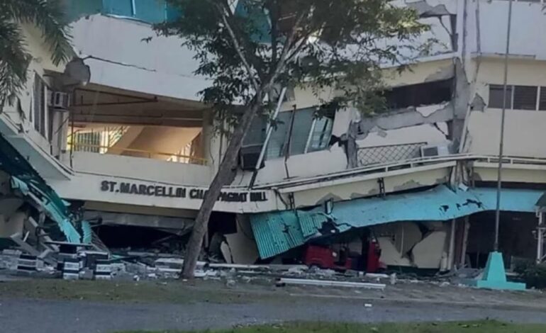 Terremoto de 7.8 sacude isla de Filipinas: Alertan por tsunami