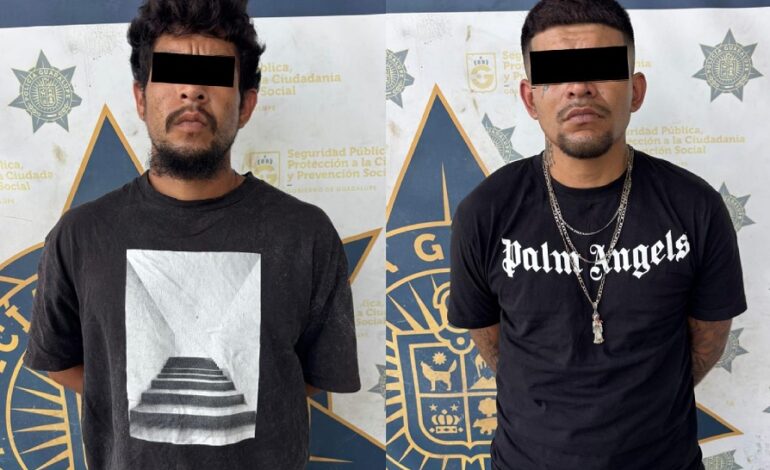 Fanfarroneaban con arma larga, les ponen dedo y los atoran en Guadalupe
