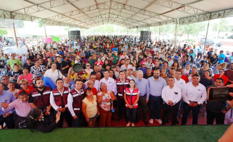Alcalde de García logra acuerdos con titular de AyD para solucionar crisis del agua en el municipio