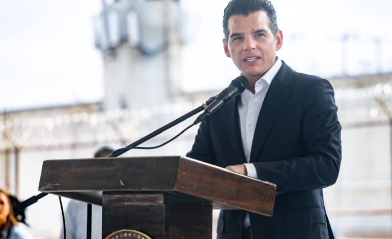 “Más jóvenes podrán competir por cargos públicos en Nuevo León”: Miguel Flores