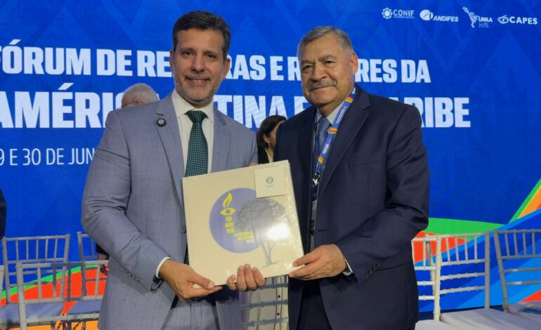 Asiste Rector de la UANL Santos Guzmán a foro de rectores de América Latina y el Caribe
