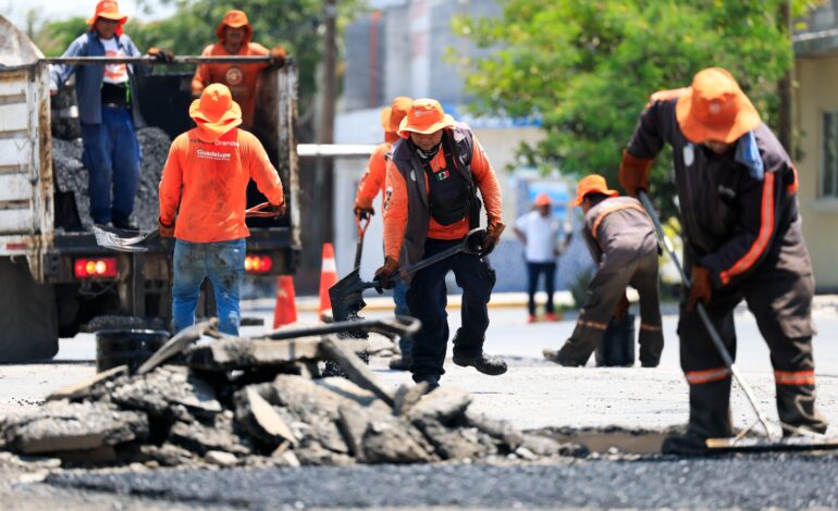 Aplica Guadalupe operativo de bacheo en Cañada Blanca