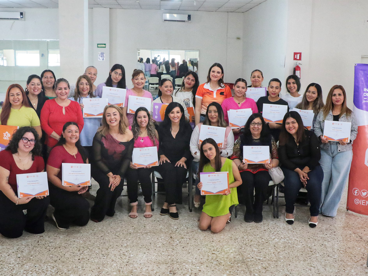 Empodera Punto de Encuentro a mujeres, niñas y adolescentes en NL