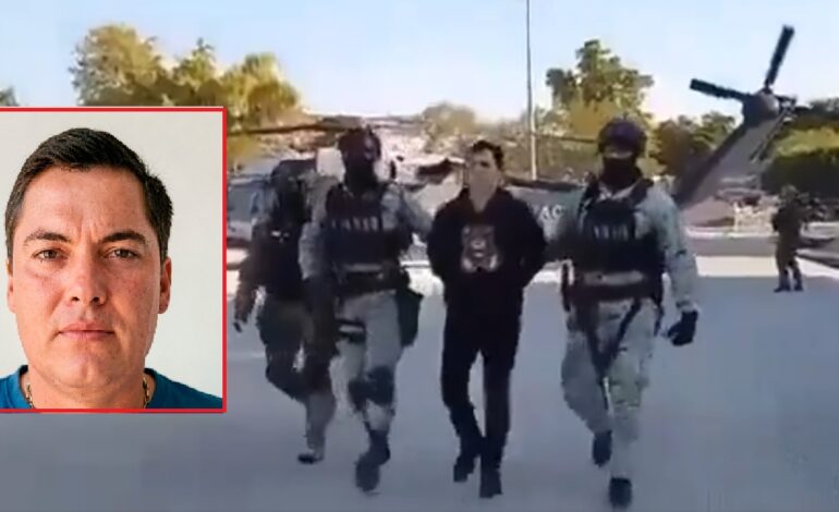 ¡La burla! México detuvo y extraditó al piloto que trasladó a «El Mayo» a EU