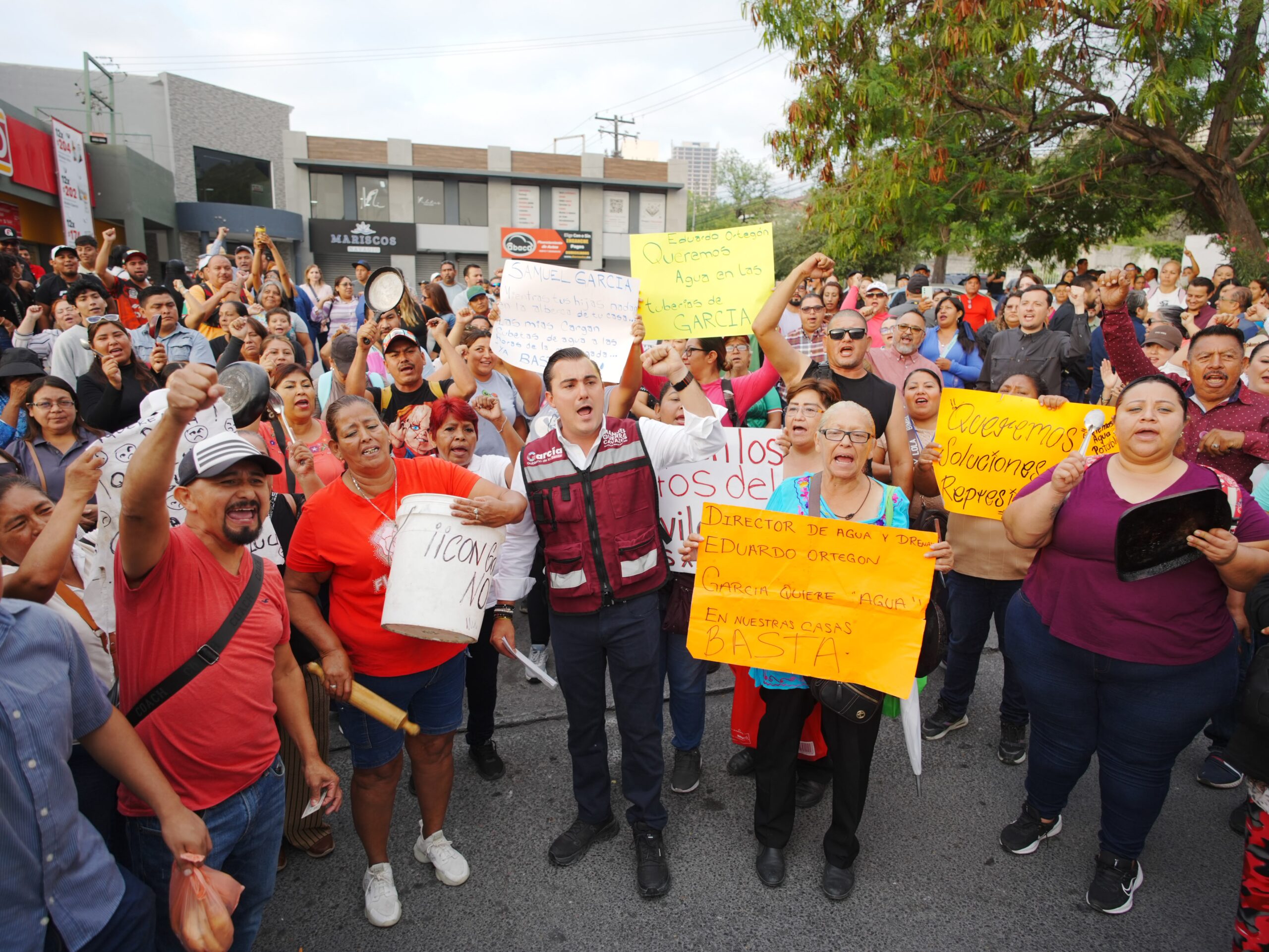 Convoca García a marcha pacífica este domingo por desabasto de agua