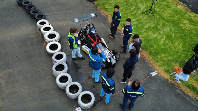 UANL destaca en campeonato nacional de autos eléctricos