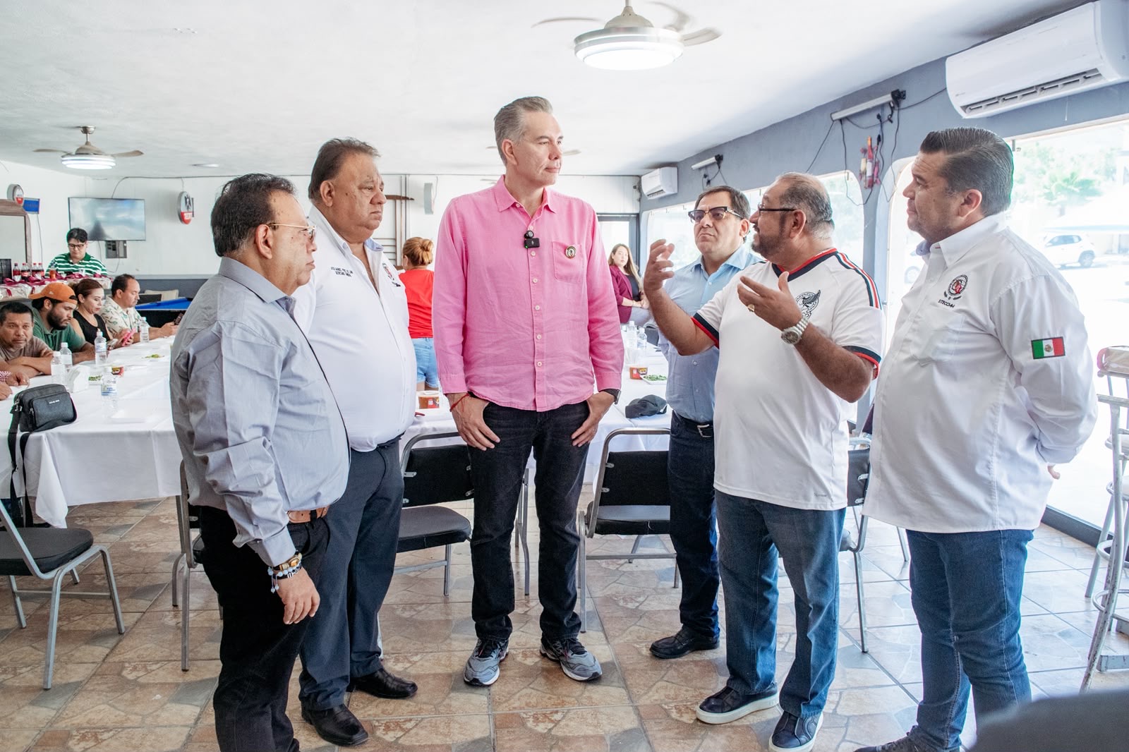 Dialoga Waldo con líderes sobre necesidades de los trabajadores