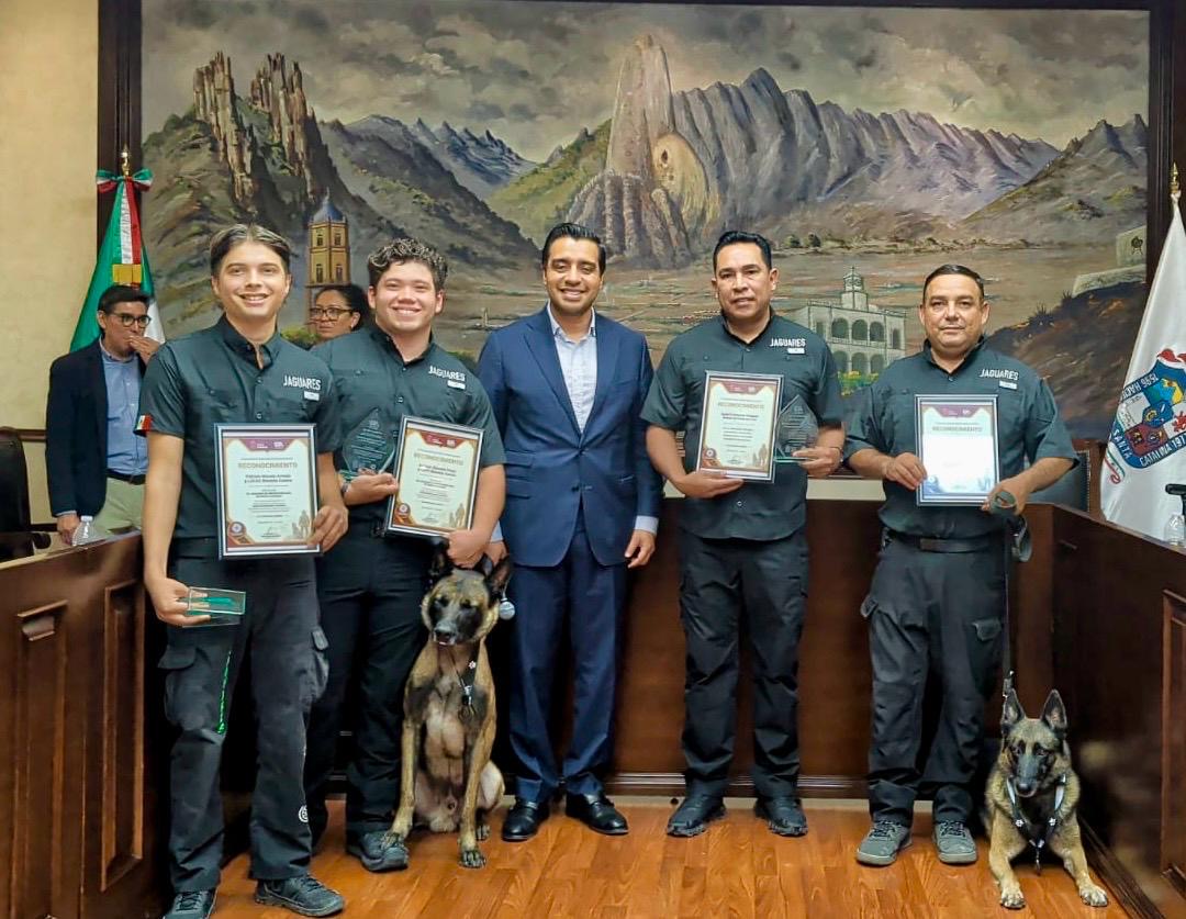 Reconoce Nava a K9 Jaguares por labor de rescate en Venezuela