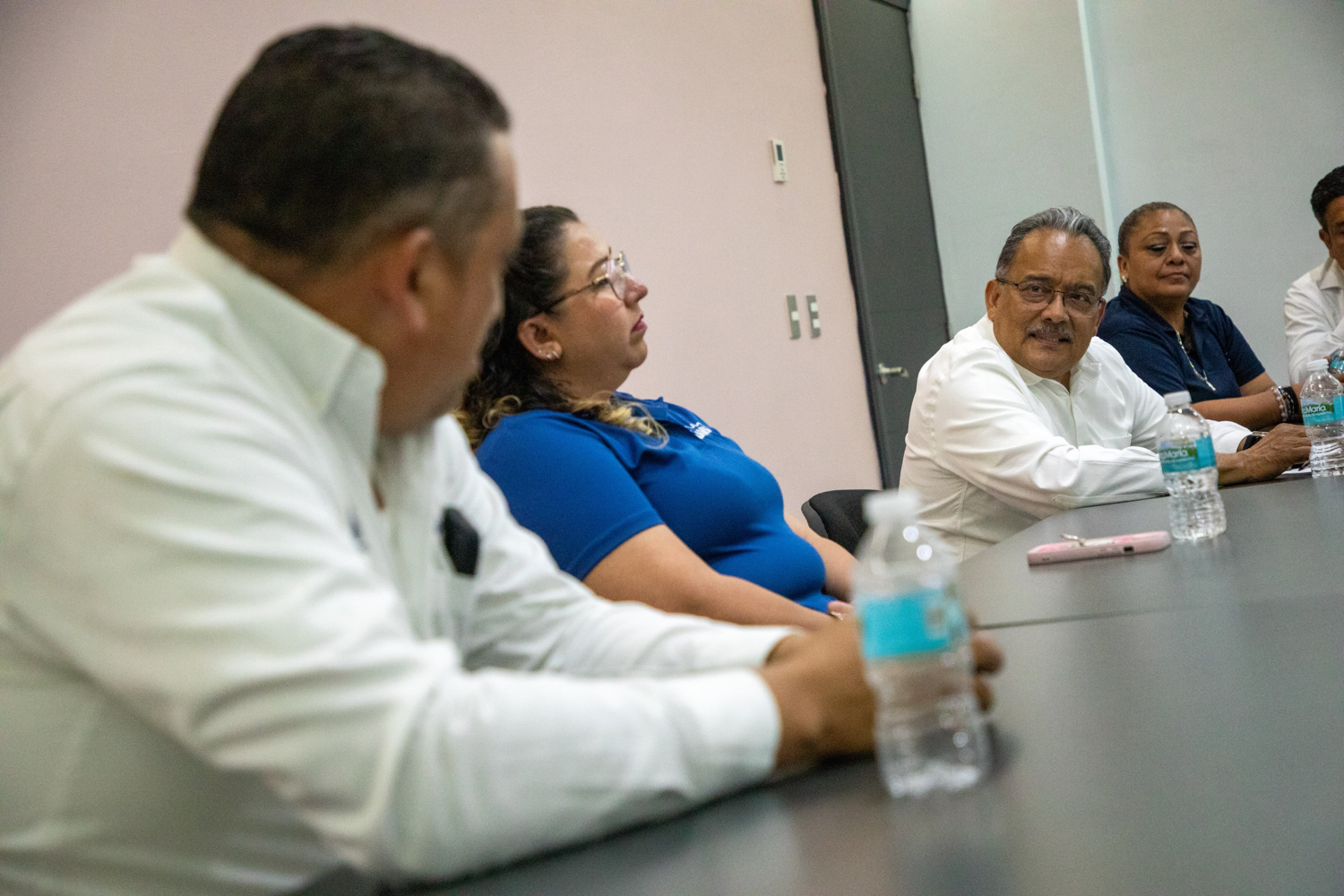 Invita Mijes a operadores de taxi y transporte urbano, a circular por el carril de la transformación