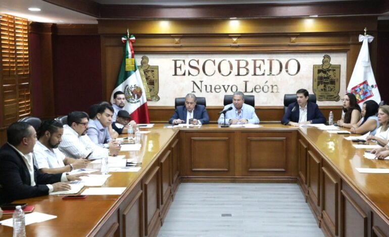 Aprueba Cabildo de Escobedo extensión de licencia a Andrés Mijes