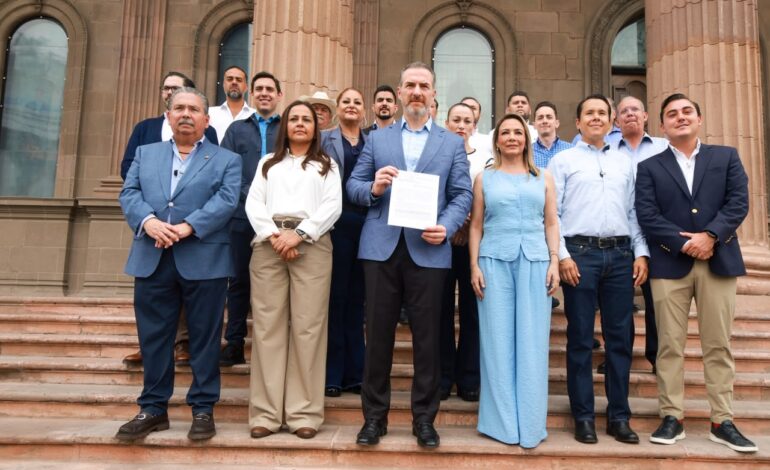 Exigen alcaldes de Nuevo León a Samuel que se deje de cosas y haga el pago inmediato de adeudos a municipios