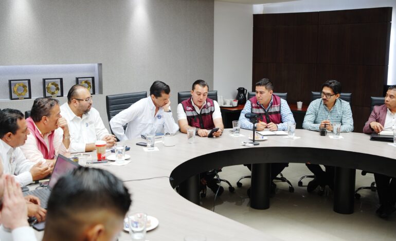 Propone alcalde de García que Mesas de Trabajo con AyD sean en las colonias que sufren crisis por el agua