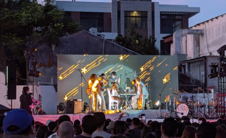 Sampetrinos vuelven a darle vida al Centrito Valle con Concierto de Lasso