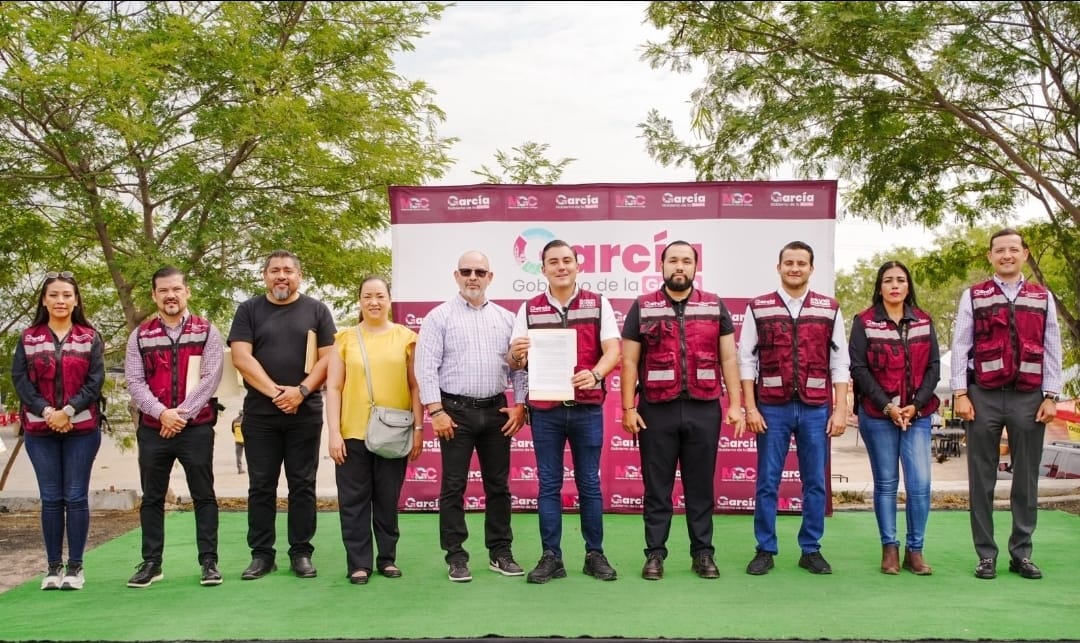 Inaugura García el primer Food Park Municipal en sector Jardín de las Lomas