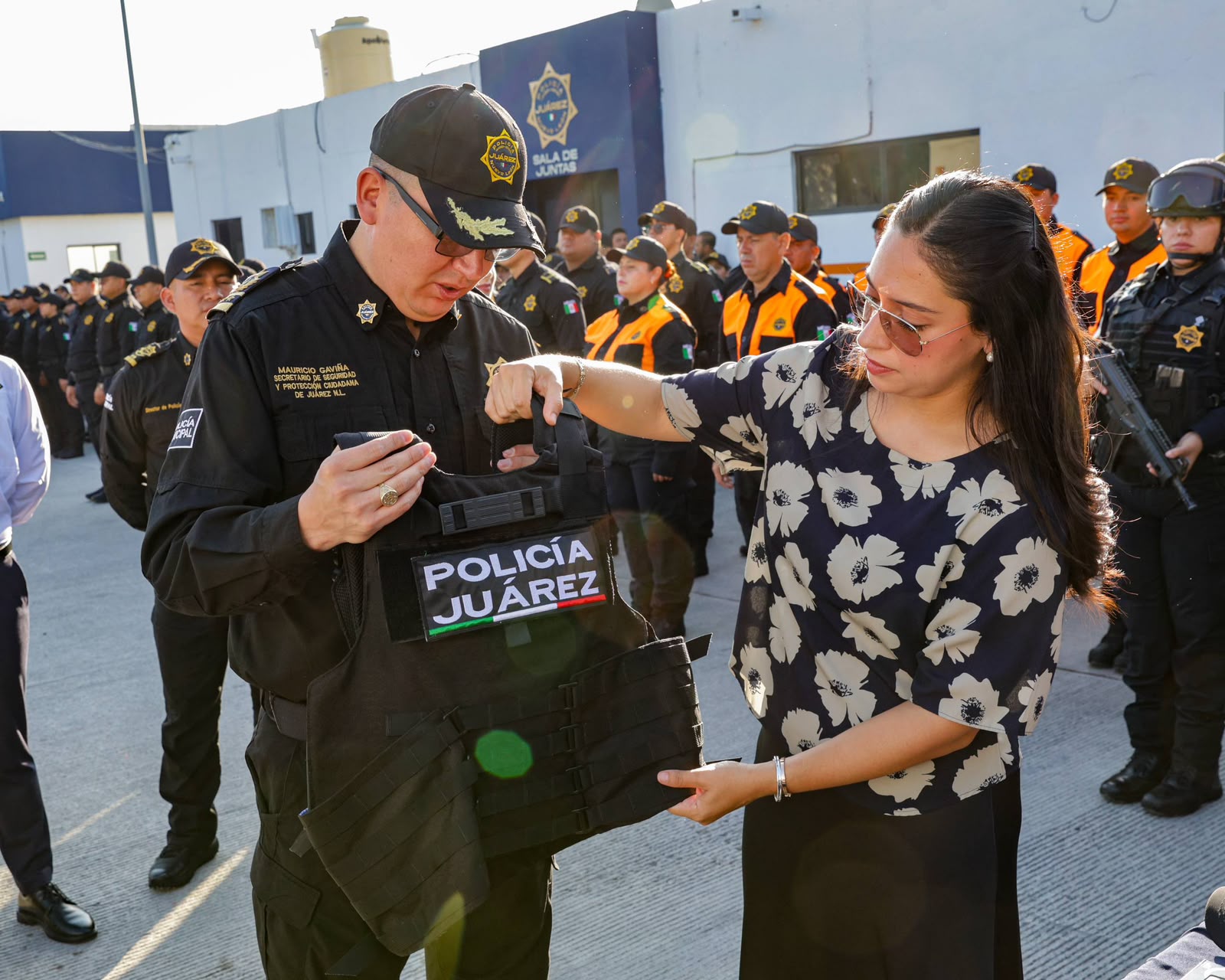Entrega Mónica Oyervides mil 300 nuevos uniformes y equipamiento táctico a elementos de la Secretaría de Seguridad y Protección Ciudadana