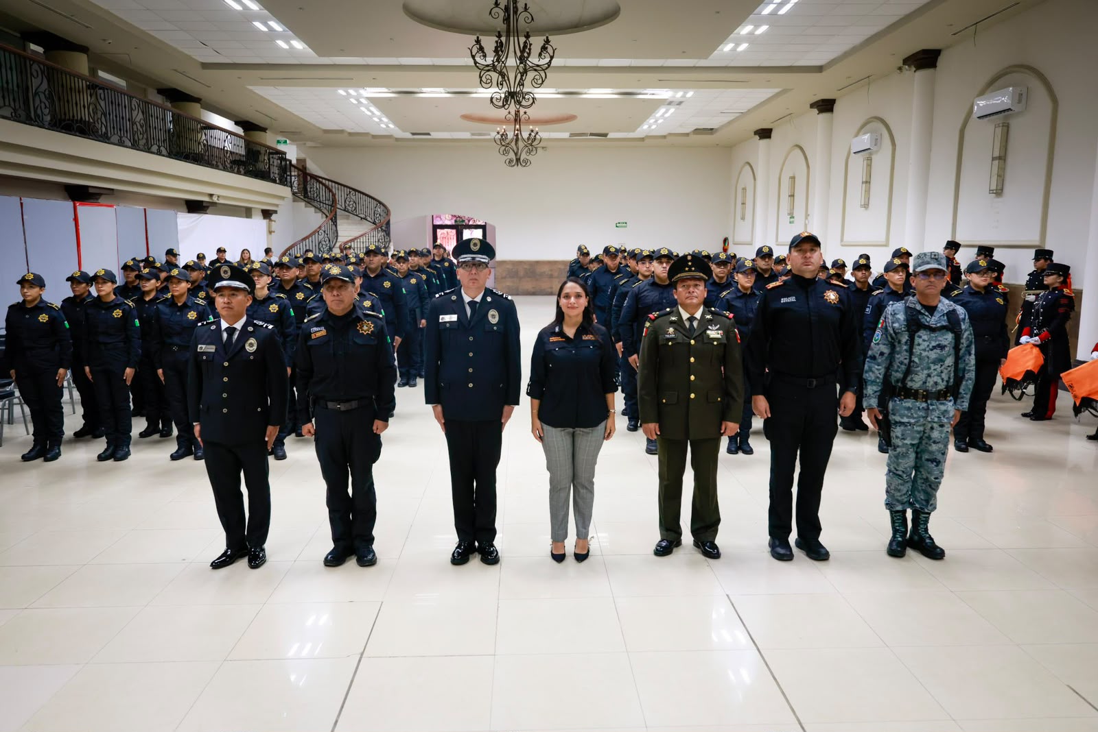 Fortalece Juárez su corporación con nuevos policías y la recertificación de 263 oficiales