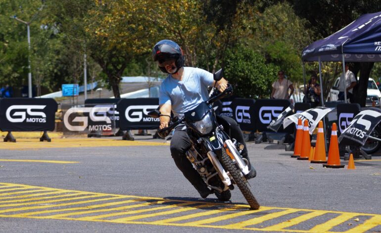 Impulsa Monterrey la movilidad segura con curso gratuito para motociclistas
