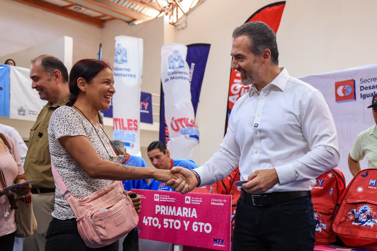 Arranca Monterrey entrega de paquetes escolares del programa “Útiles, Útiles”