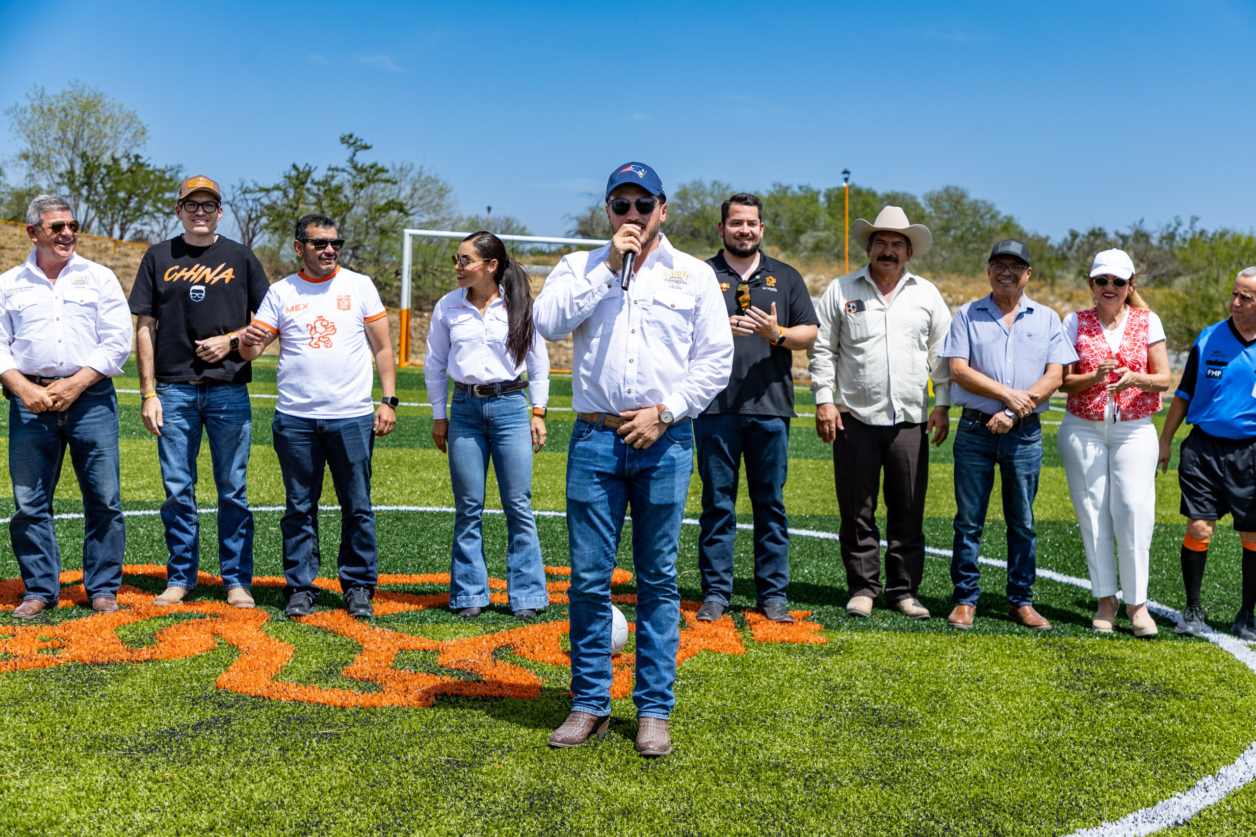 Inaugura Gobernador cancha de futbol en Parque Estatal El Cuchillo