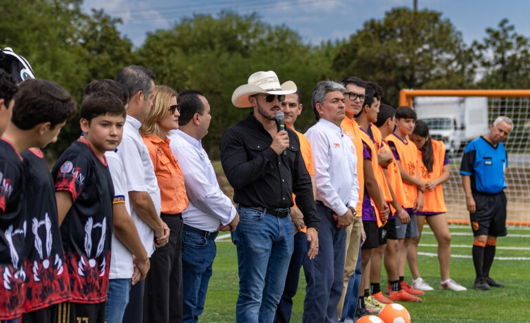 Fortalece Gobernador infraestructura deportiva y herramientas educativas en la Región Citrícola