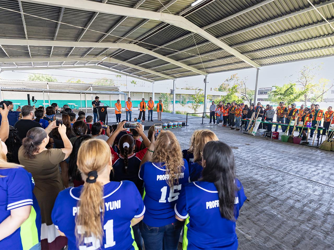 Promueve Estado escuelas más dignas y una nueva generación de preparatorias
