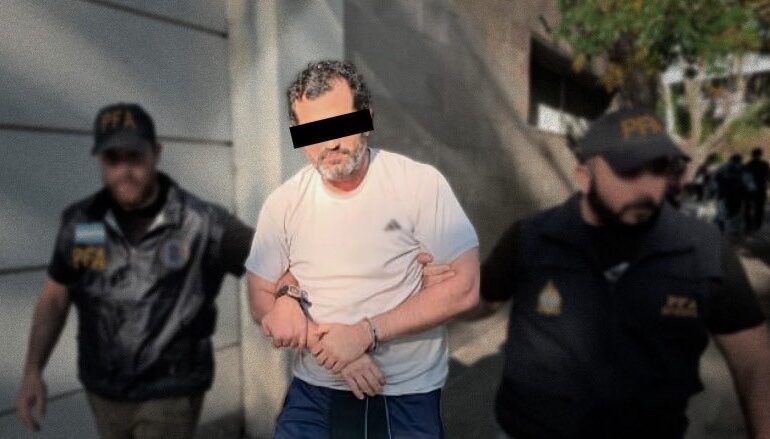 Notifican a Fernando Farías de su traslado a México