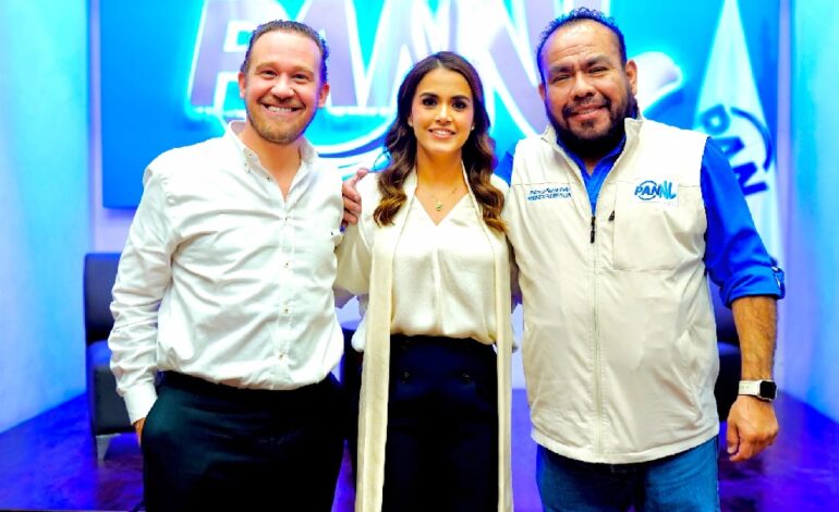 Lorena de la Garza formaliza su inscripción al proceso interno del PAN por la Alcaldía de Monterrey
