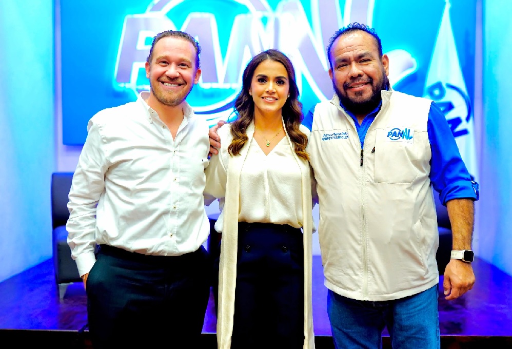 Lorena de la Garza formaliza su inscripción al proceso interno del PAN por la Alcaldía de Monterrey