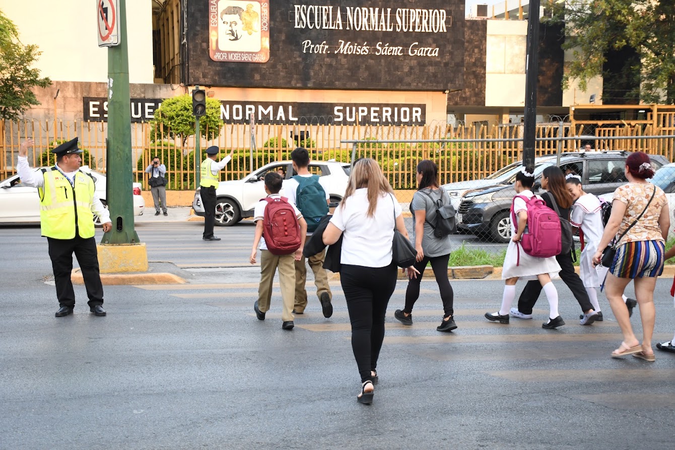 Anuncia Tránsito Monterrey operativos viales para el regreso a clases
