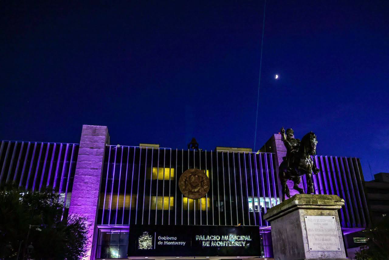 Presenta Monterrey denuncia penal por retención ilegal de recursos