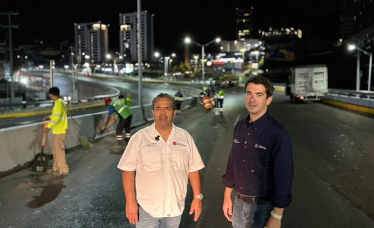 Gobierno de Monterrey realiza operativo nocturno de mantenimiento en San Jerónimo