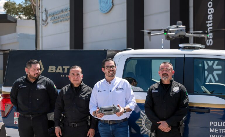 Refuerza David de la Peña seguridad en Santiago con cuatro drones de última generación