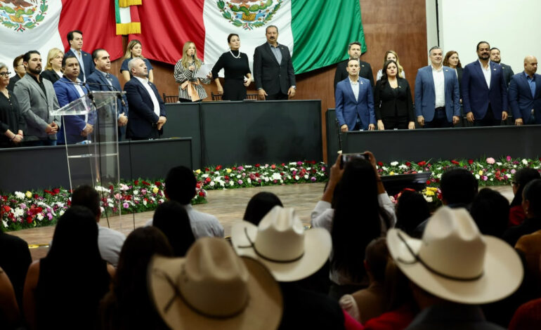 El Congreso conmemora el Bicentenario de Doctor Arroyo