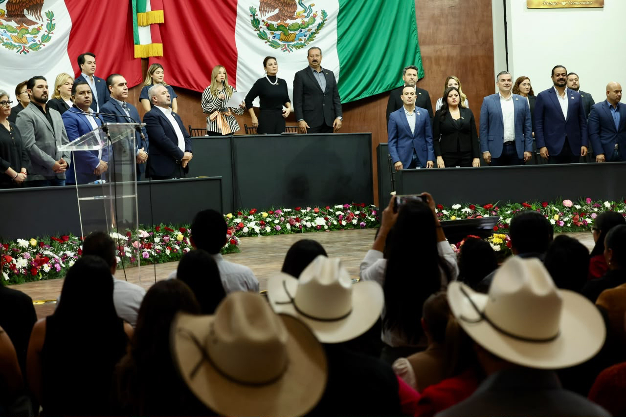 El Congreso conmemora el Bicentenario de Doctor Arroyo