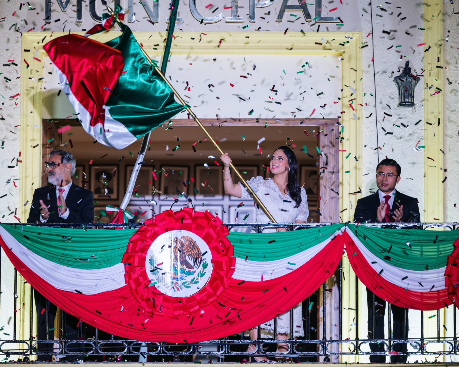Da Mónica Oyervides histórico Grito de Independencia como primera mujer alcaldesa de Juárez
