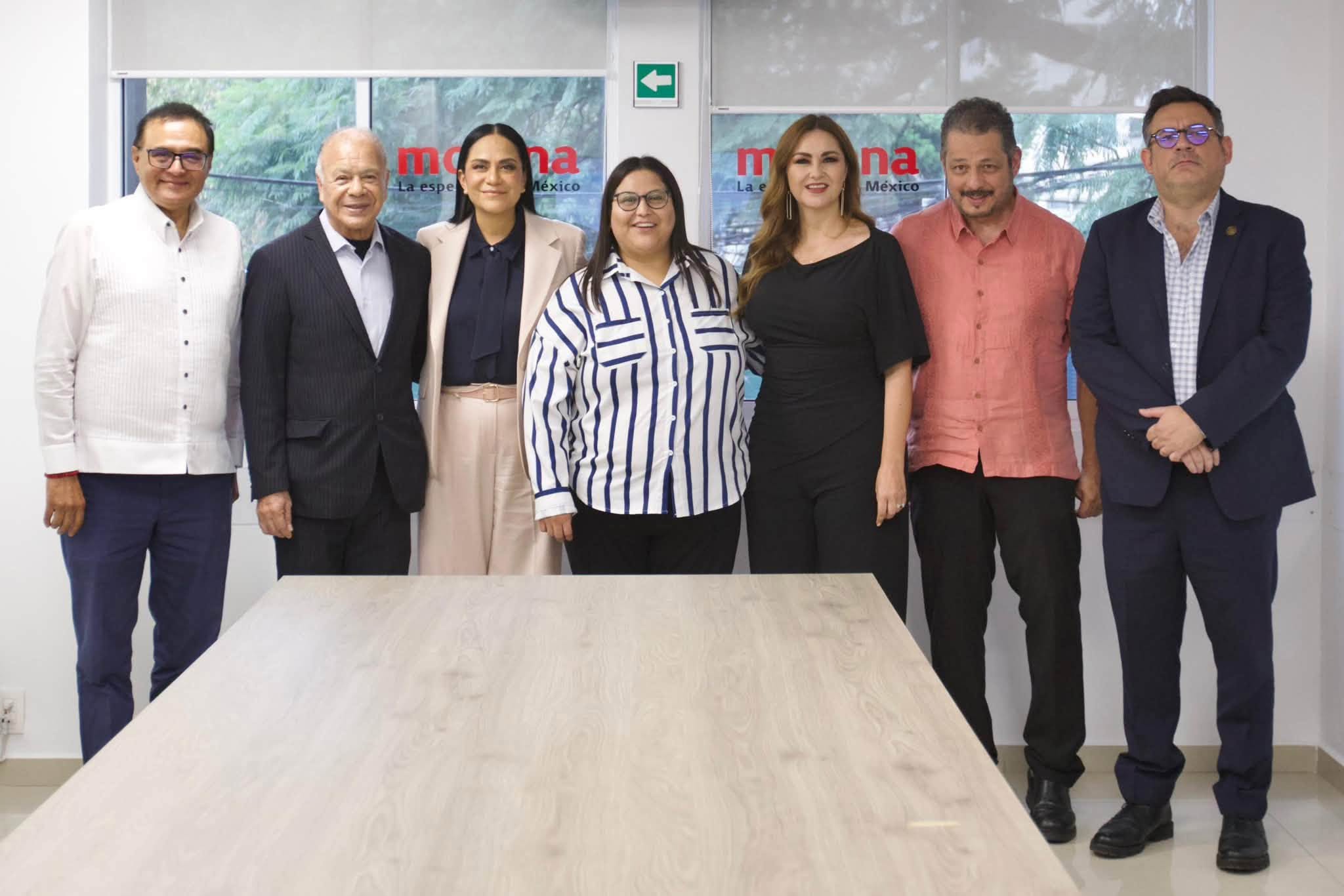 Ante amago de ruptura, MoReNa y PT acuerdan revisar encuestas