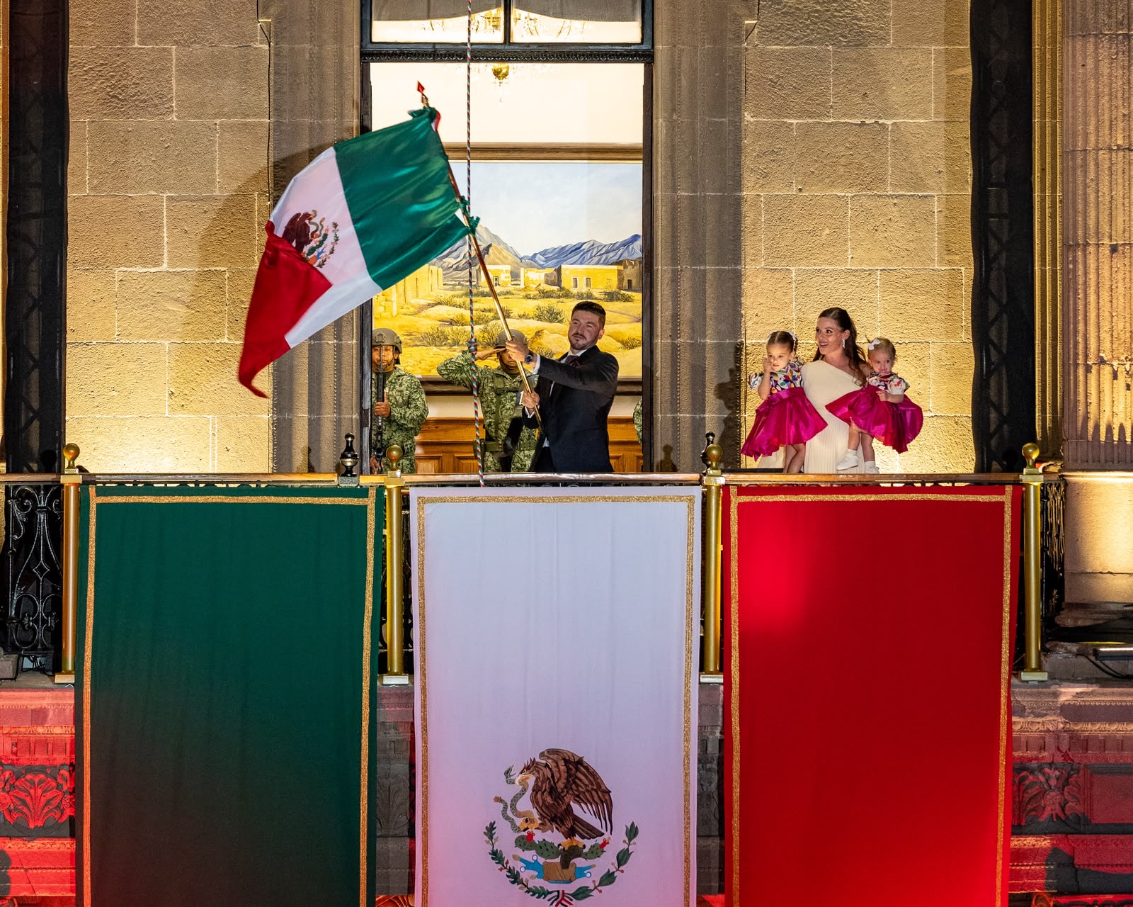 ¡Viva Monterrey! ¡Viva Nuevo León! ¡Viva México!