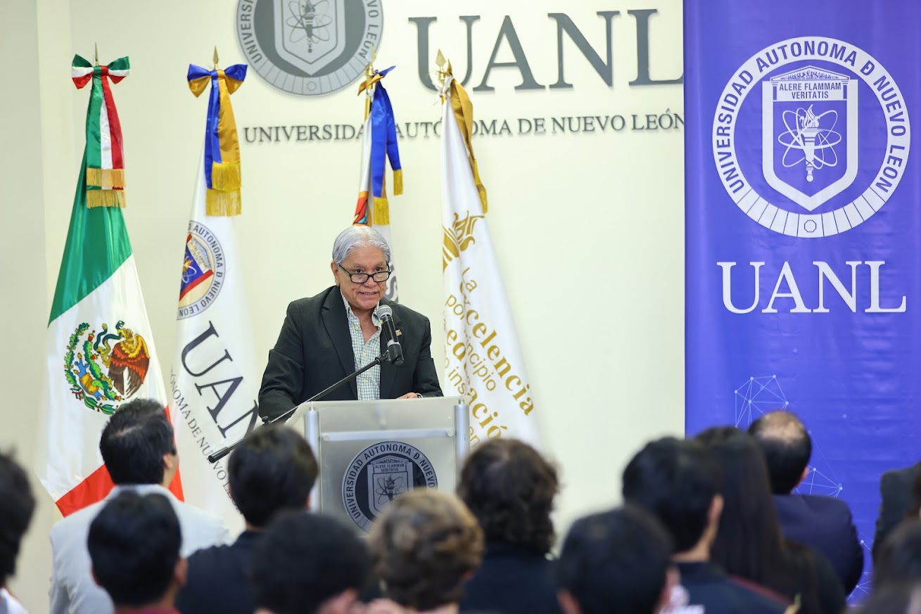 UANL abre diálogo sobre inteligencia artificial y tecnologías en IT Summit