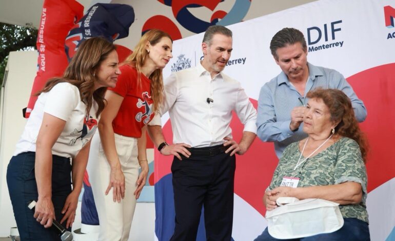 Entrega DIF Monterrey aparatos auditivos gratis y amplía sus apoyos sociales
