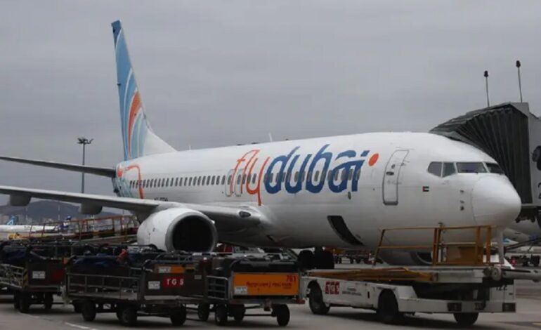 Copiloto apuñala a piloto para secuestrar avión con destino a Israel: Pasajeros logran someterlo