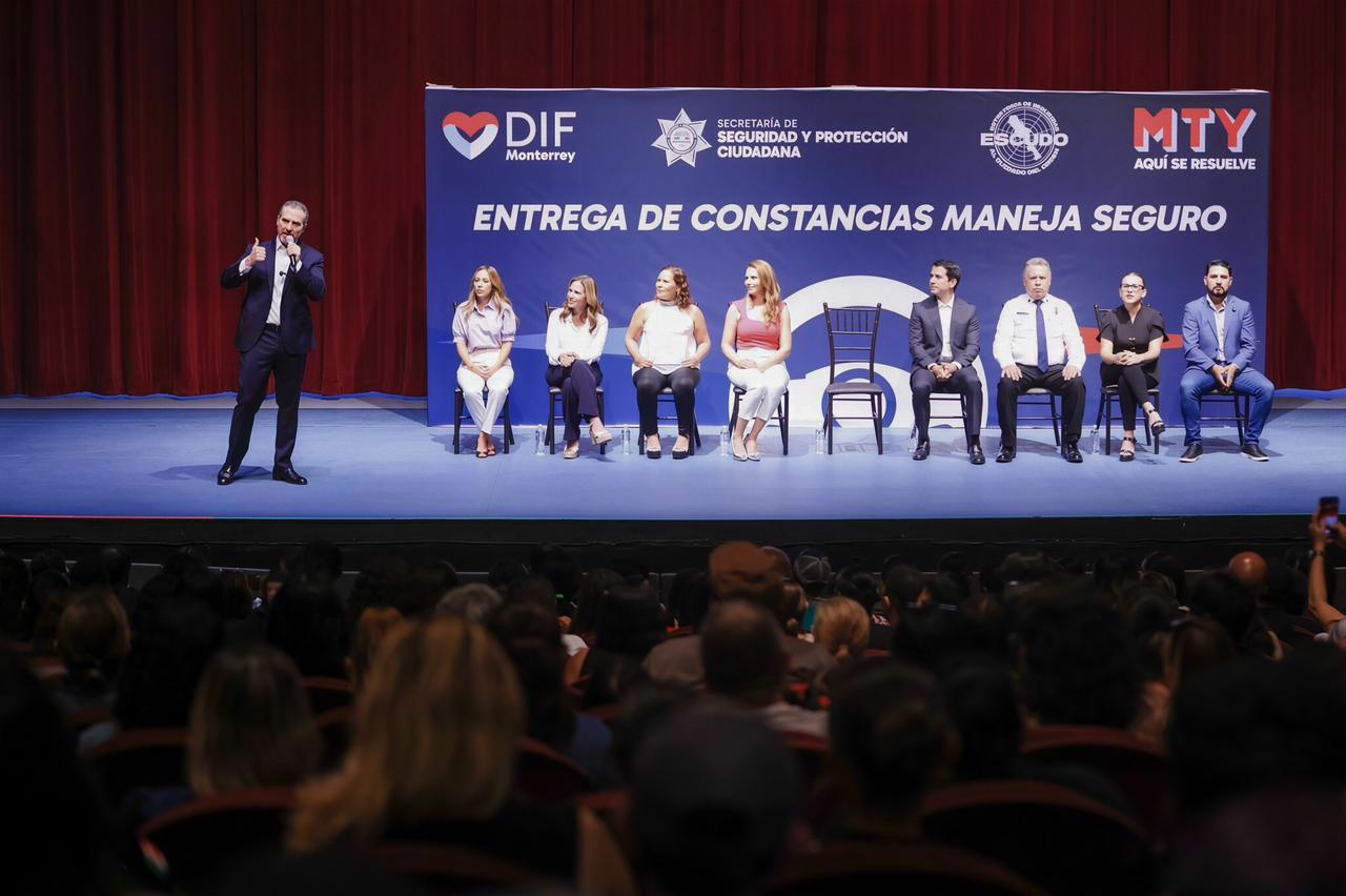 Suma DIF Monterrey 2 mil 300 personas beneficiadas con el programa “Maneja Seguro”