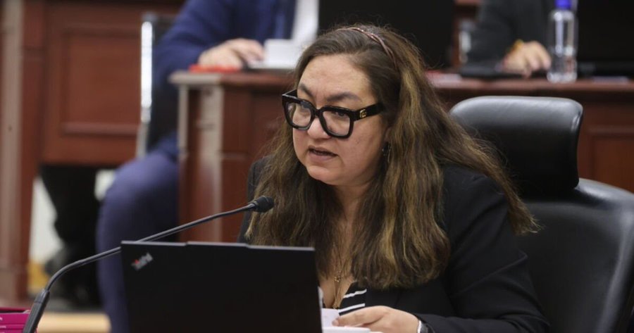 Renuncia la número dos del INE a un día del proceso electoral 2026-2027