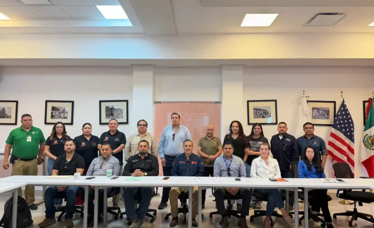 Grupo de 60 empresas de transporte de carga se alistan para cruzar a EU por Colombia, NL