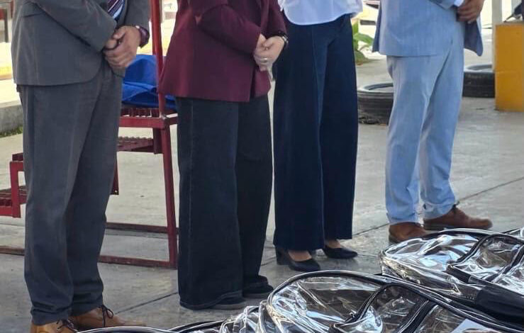 Lleva Brenda Velázquez prevención del delito a secundaria de Escobedo