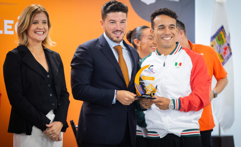 Reconoce Gobernador a atletas de los Juegos Centroamericanos y del Caribe 2026