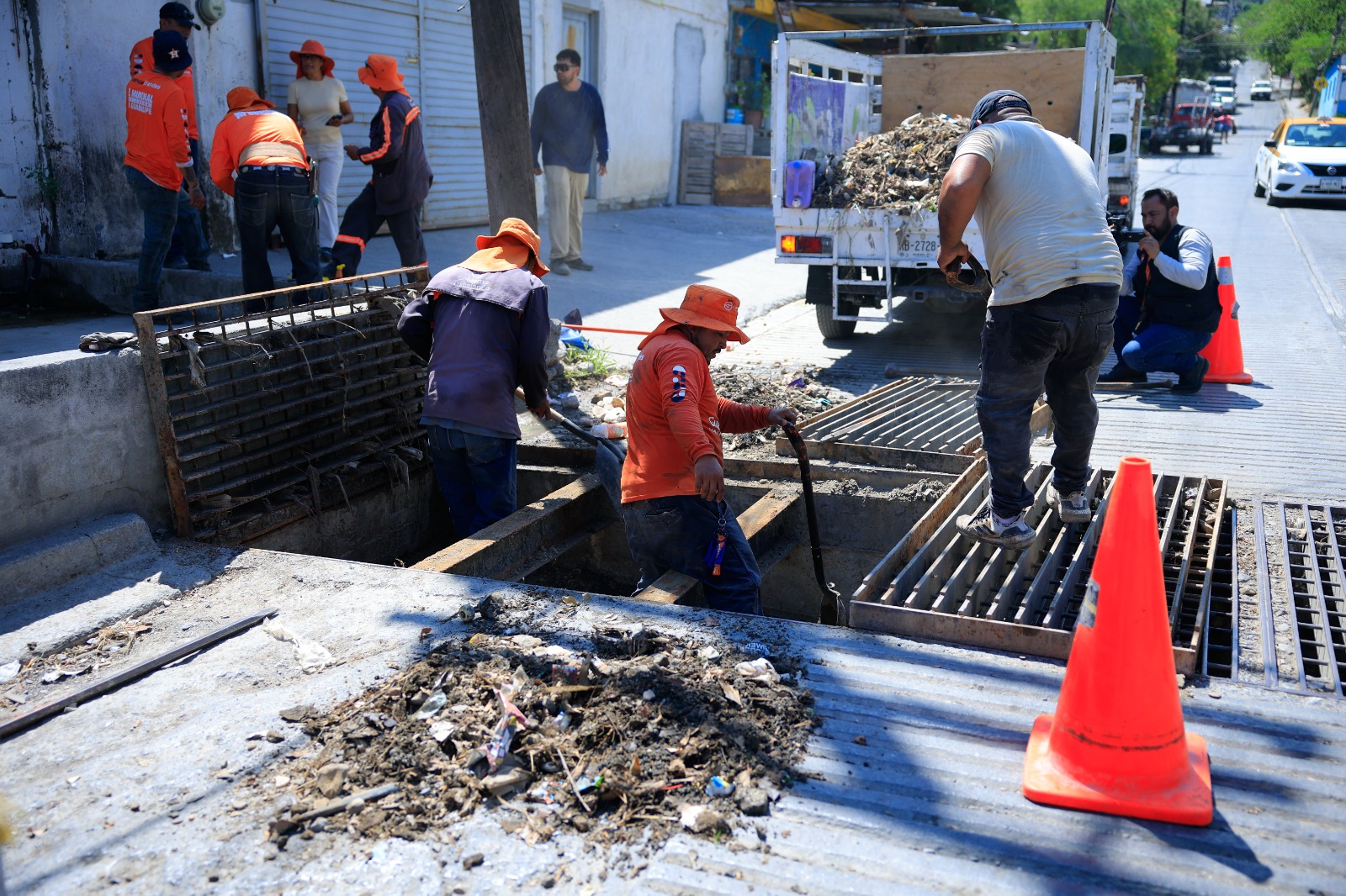Refuerza Guadalupe limpieza de drenaje pluvial