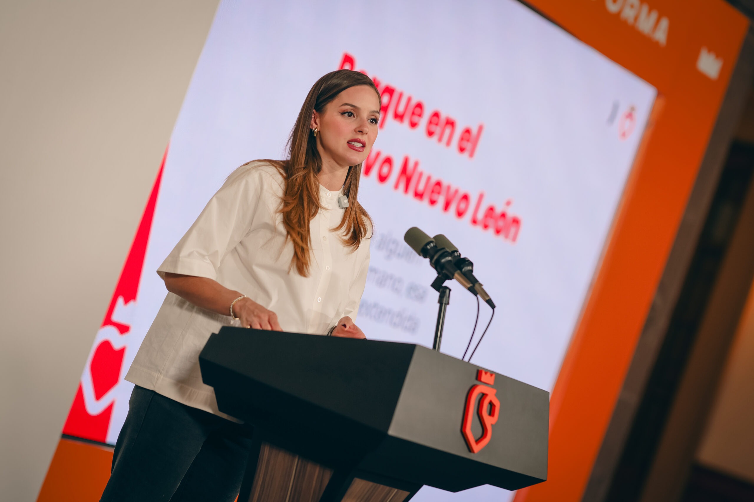 Anuncia Mariana Rodríguez digitalización en trámites del DIF; serán 80 por ciento más rápidos