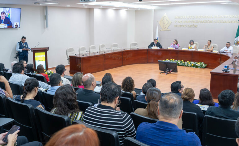 Celebra IEEPCNL Mesa Voces Nacionales por la Democracia