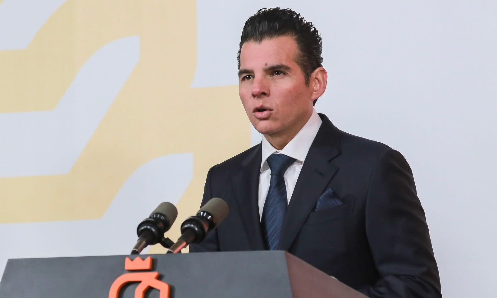 En Nuevo León apoyamos a MiPyMEs para crecer: Mike Flores