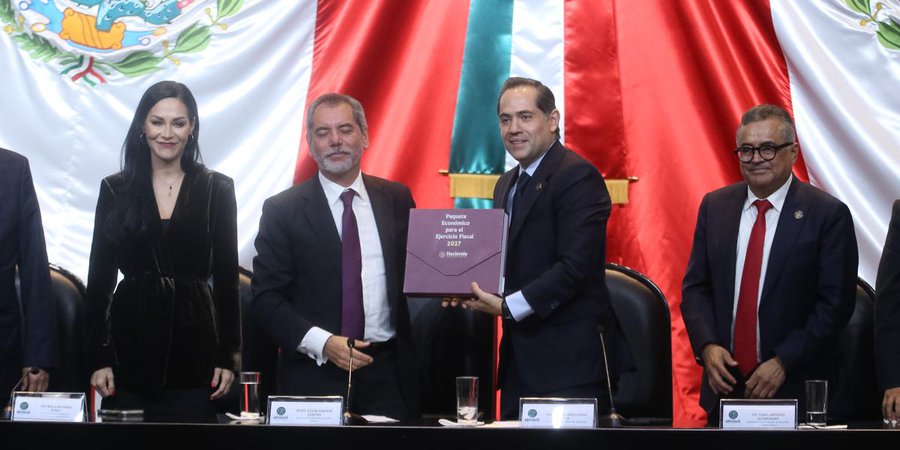 Reconoce Hacienda que deuda de México con Sheinbaum llegará a 55% del PIB en 2027